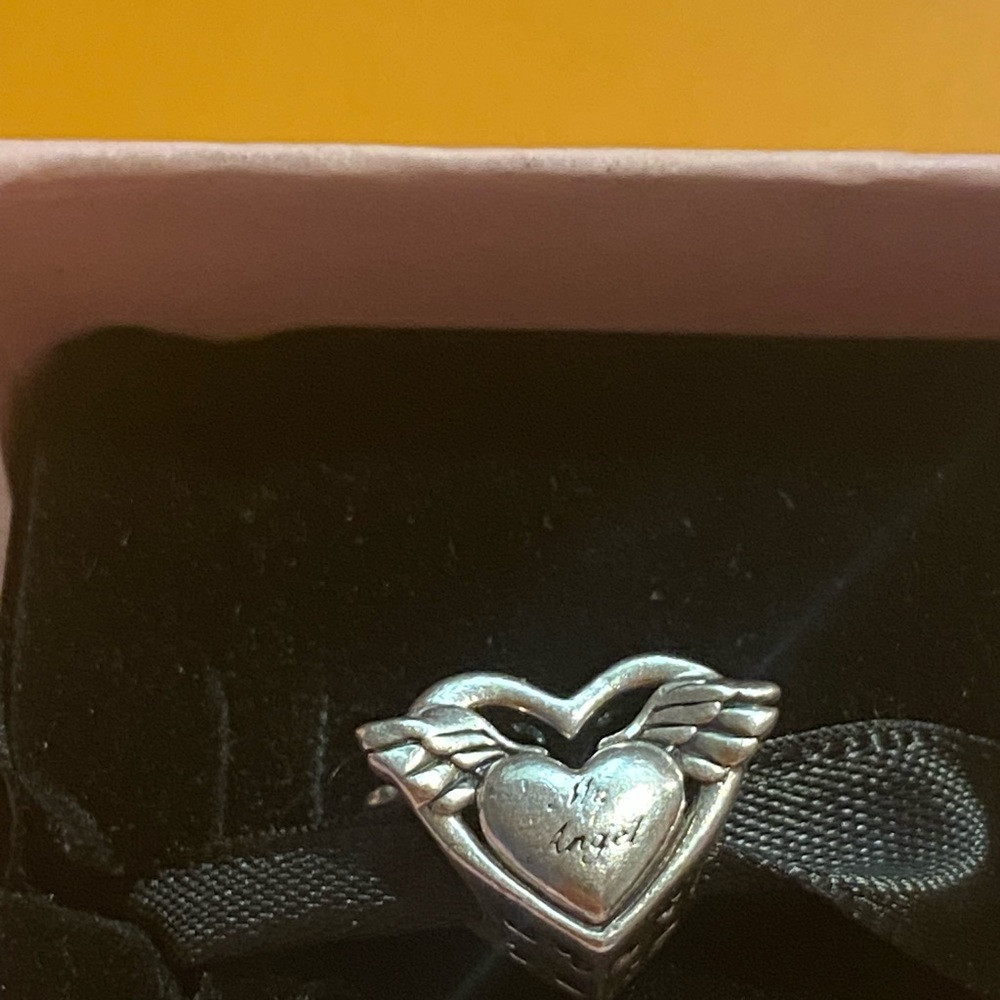 pandora mom angel wing charm - Picture 2 of 9